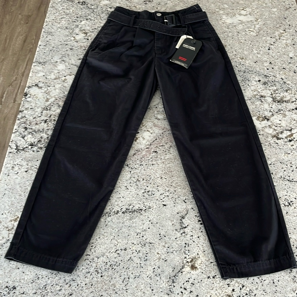Levi’s High Rise Loose Taper Pants